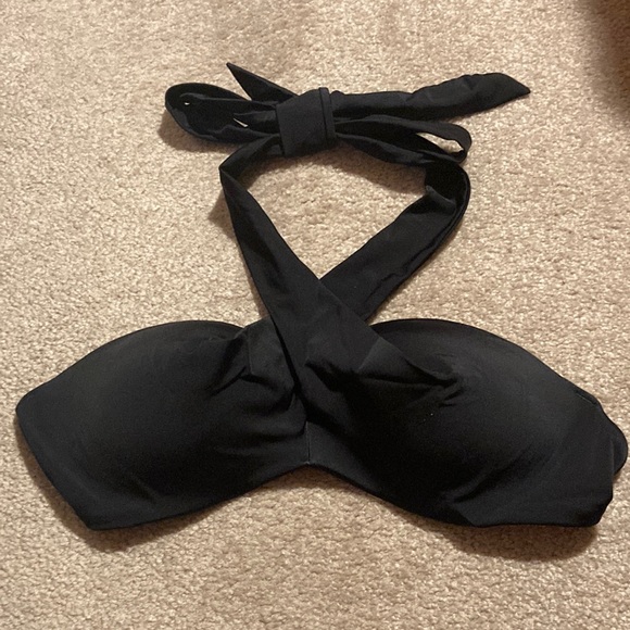 VS Pink bikini top - Picture 1 of 3